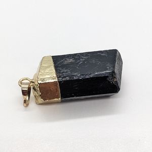 NWOT black tourmaline natural stone pendant
